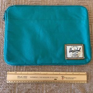 Herschel Laptop Case